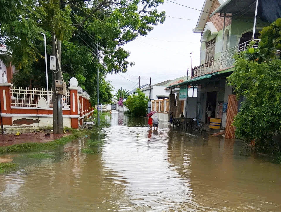 ភូមិ My Nghiep ត្រូវបានជន់លិចដោយសារភ្លៀងធ្លាក់ខ្លាំង។
