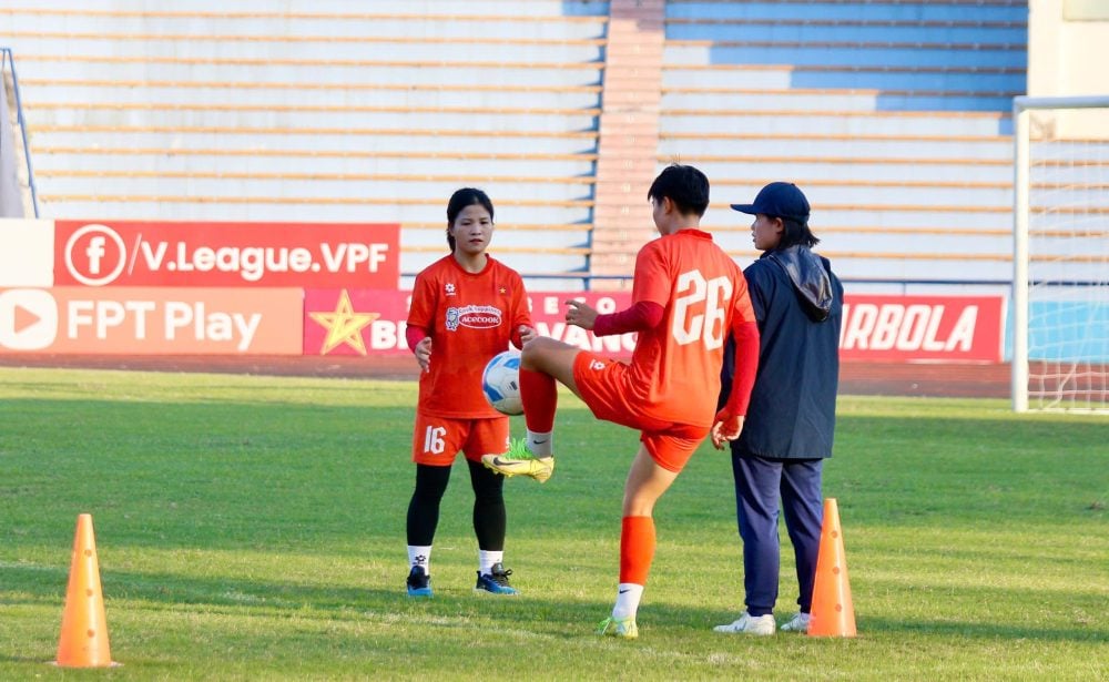 Tuyển nữ Việt Nam hội quân chuẩn bị hướng tới mục tiêu vàng tại SEA Games 33- Ảnh 1.