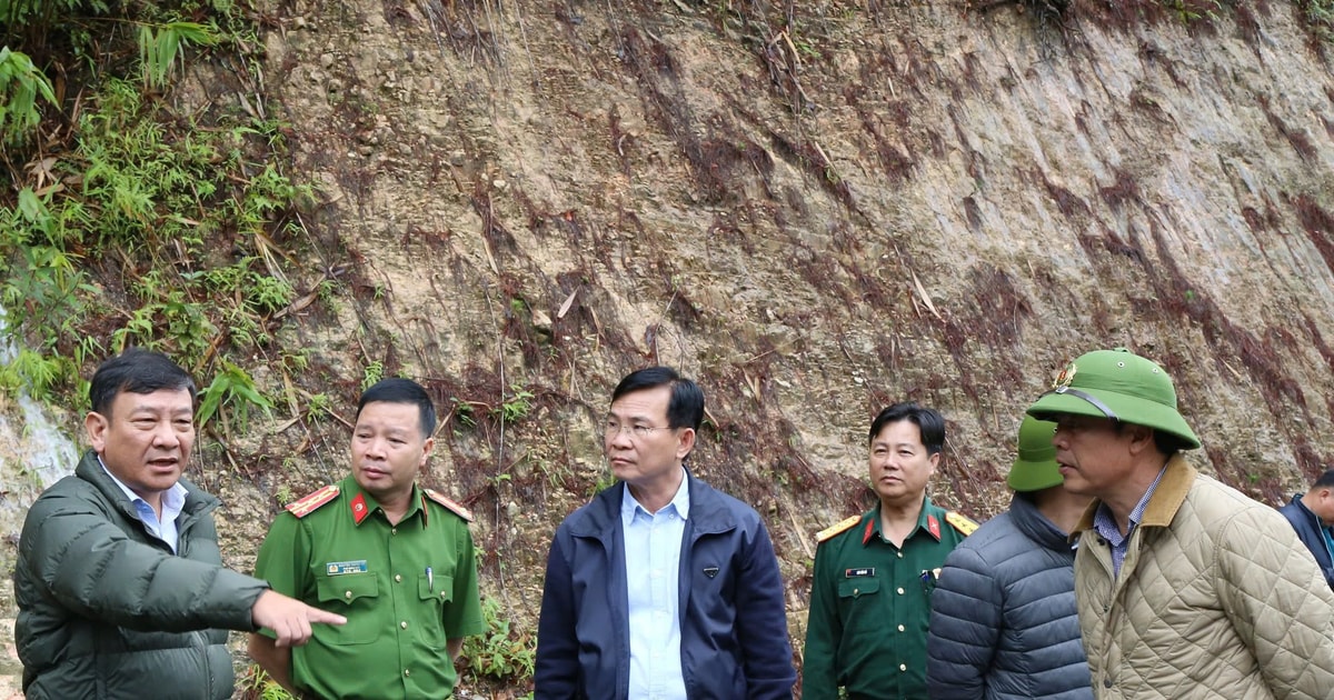 Thường trực Tỉnh ủy Lâm Đồng chỉ đạo tuyệt đối không để người dân qua lại khu vực nguy hiểm do sạt lở