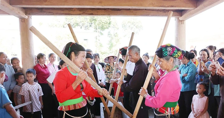 Độc đáo bản sắc văn hóa người Mường xã Khả Cửu