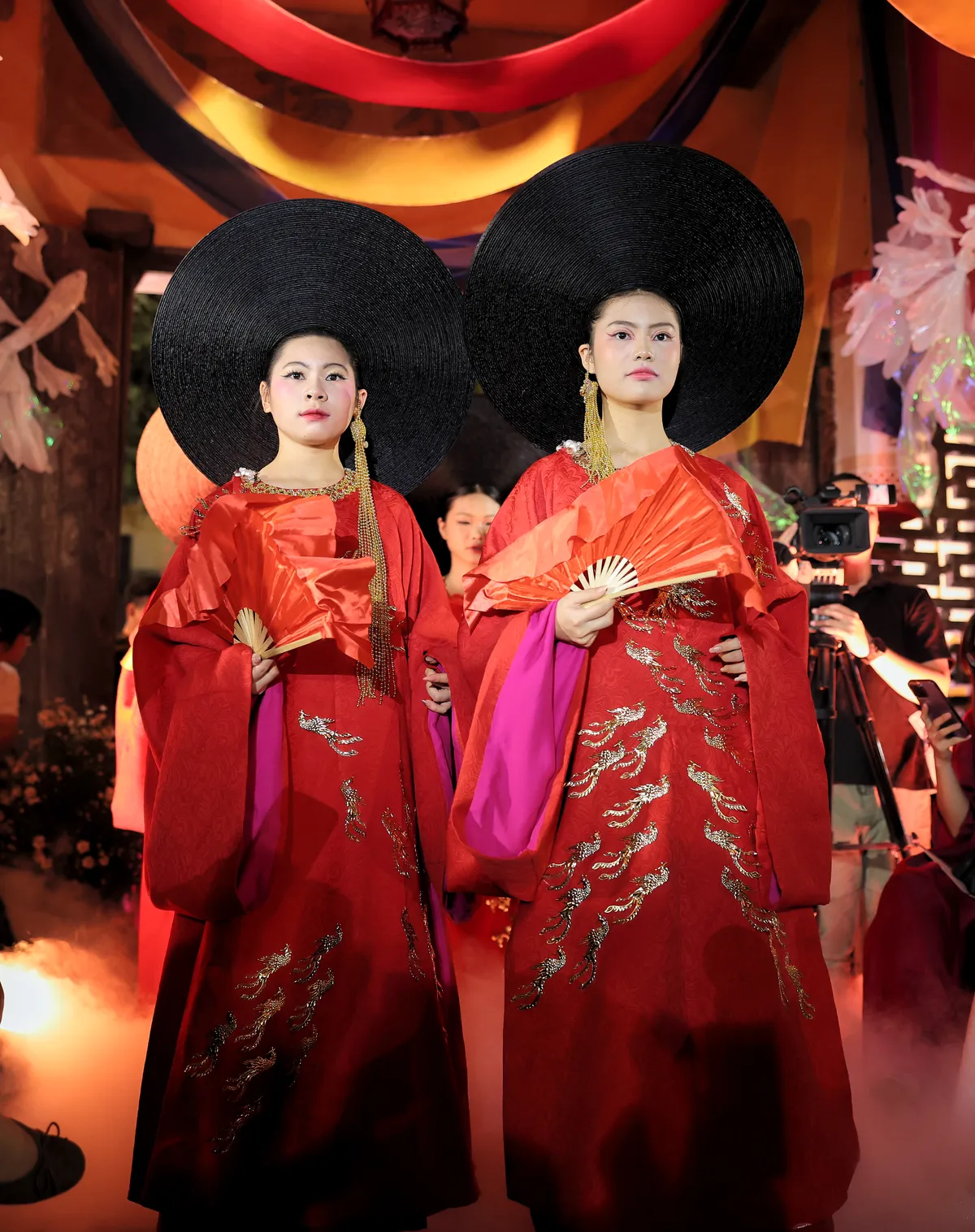 Tôn vinh và lan tỏa giá trị áo dài trong chuỗi hoạt động nhân ngày Di sản Việt Nam