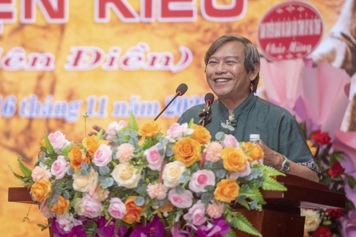 Ra mắt sách Truyện Kiều bản Tiên Điền với phân đoạn và chú giải khoa học - Ảnh 2.