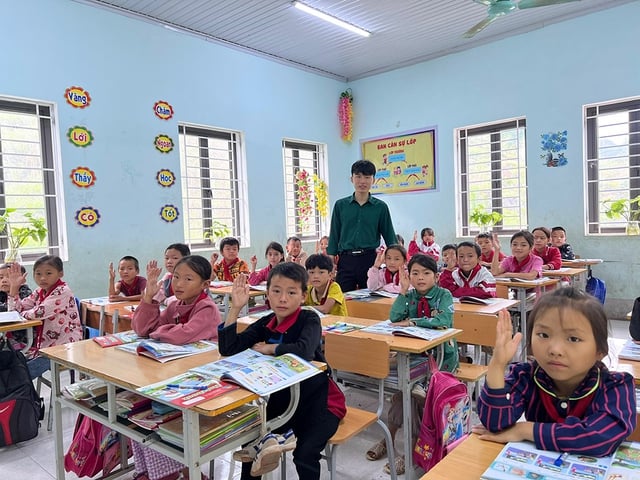 'Trái ngọt đầu mùa' từ tâm nguyện đào tạo giáo viên tiếng Anh cho Mèo Vạc - Ảnh 1.