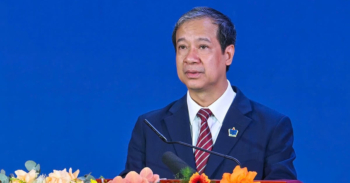 Bộ trưởng Nguyễn Kim Sơn: Nhà giáo cũng cần tri ân xã hội