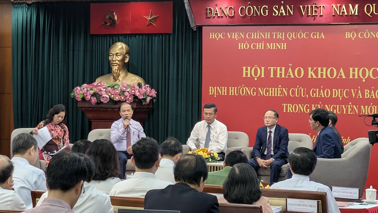 Penceramah Persidangan Saintifik Kebangsaan bertujuan untuk mengorientasikan, menyelidik, mendidik, memastikan dan melindungi hak asasi manusia dalam era baharu negara.