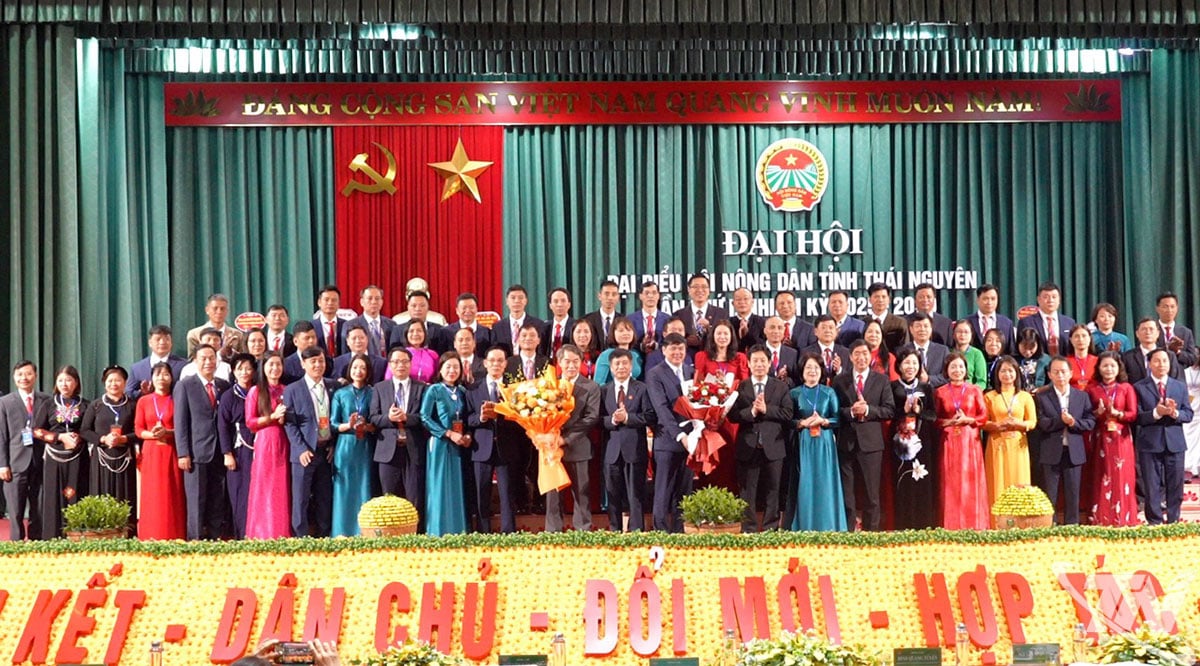 សមាជបានប្រកាសសេចក្តីសម្រេចតែងតាំង និងណែនាំសមមិត្តចំនួន៦៣រូប ដល់គណៈកម្មាធិការប្រតិបត្តិសមាគមកសិករខេត្តអាណត្តិទី១។