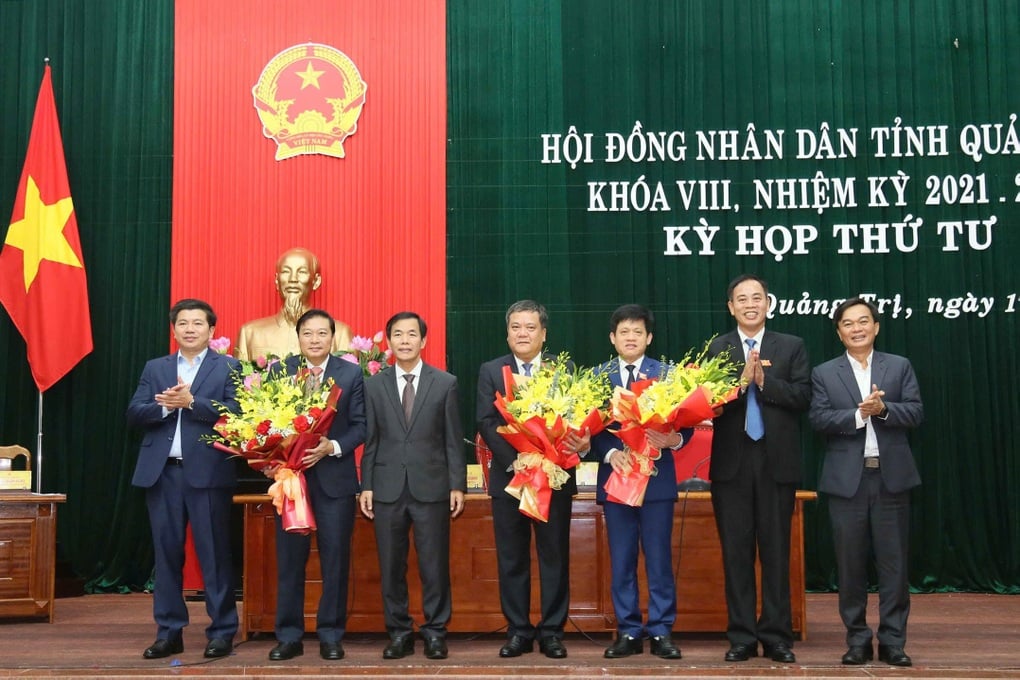 លោក Le Hong Vinh ជាប់ឆ្នោតជាប្រធានគណៈកម្មាធិការប្រជាជនខេត្ត Quang Tri - ២