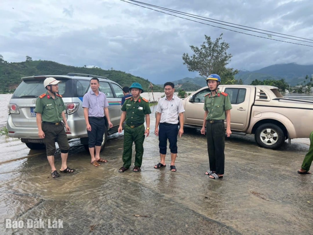 អ្នកដឹកនាំ