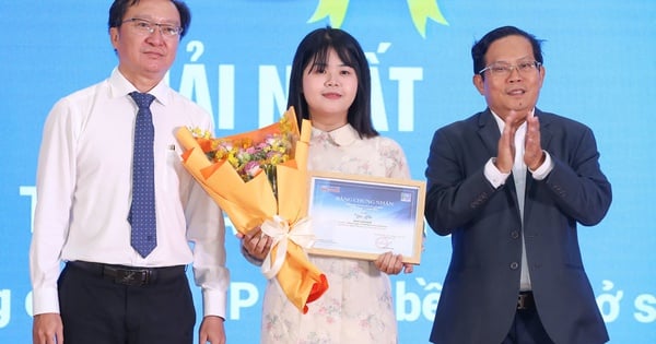 Nữ sinh 21 tuổi quê miền Trung đoạt giải nhất cuộc thi "Người Thầy kính yêu"