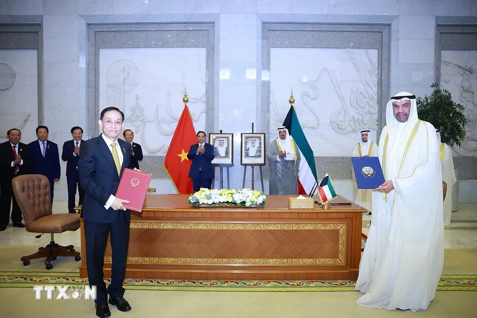 Striving to increase bilateral trade turnover between Vietnam and Kuwait to 12-15 billion USD - Photo 2. Phấn đấu nâng kim ngạch song phương Việt Nam - Kuwait lên 12-15 tỷ USD- Ảnh 2.