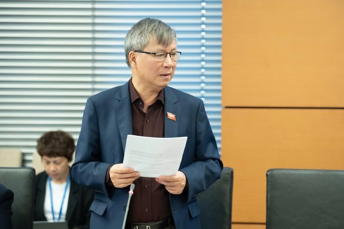 សំណើដាក់បញ្ចូលការចាក់វ៉ាក់សាំងការពារមហារីកមាត់ស្បូនក្នុងគោលនយោបាយថែទាំសុខភាពដែលបែកធ្លាយ - រូបថត ១. Đề nghị đưa tiêm chủng vaccine ngừa ung thư cổ tử cung vào chính sách đột phá chăm sóc sức khoẻ- Ảnh 1.