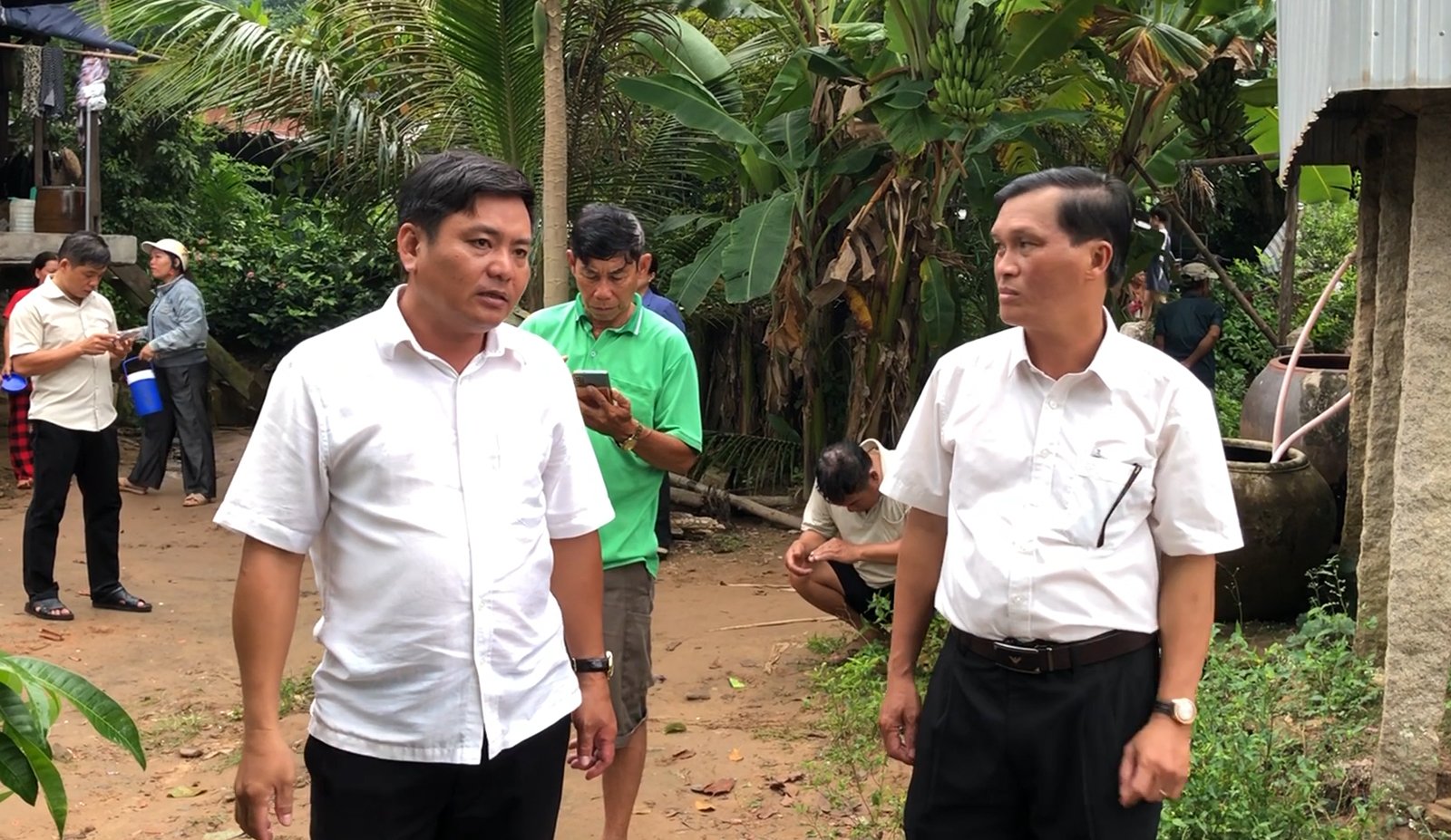 Sesuv půdy zasáhl 13 domů v pohraniční obci Phu Huu