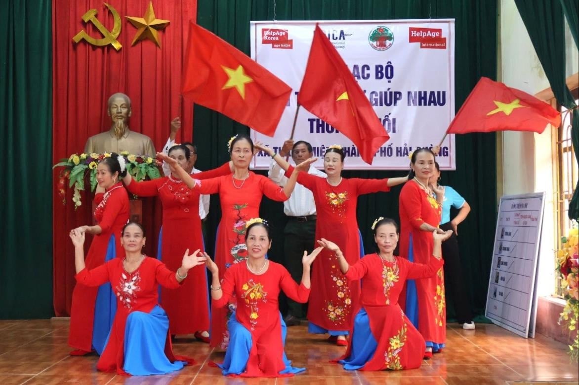 Thành lập 311 Câu lạc bộ Liên thế hệ tự giúp nhau