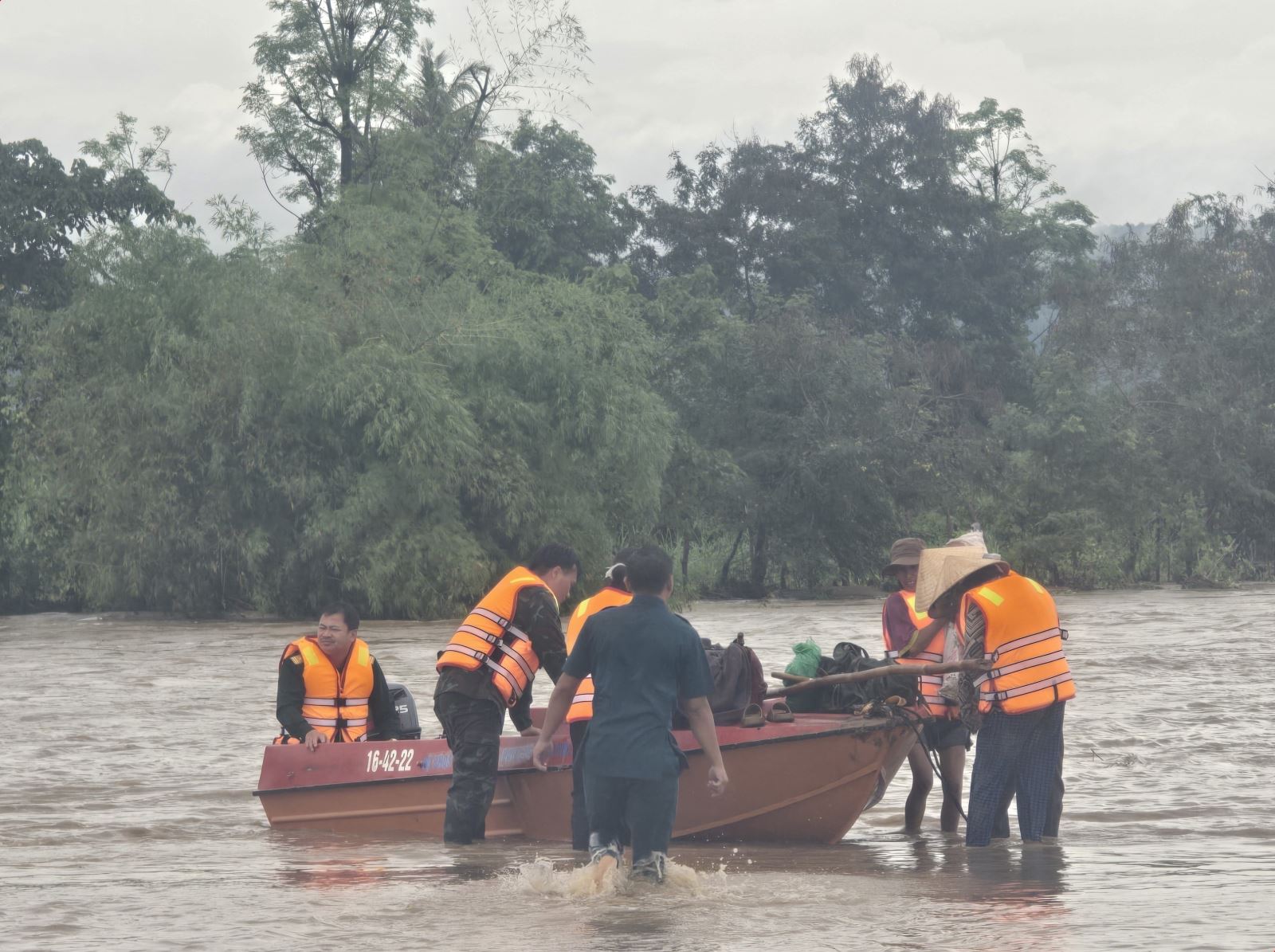 ছবির ক্যাপশন