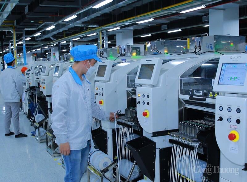 Die Stadt Hai Phong betrachtet die Qualität des Wachstums und die Leistungsfähigkeit der unterstützenden Industrie als Grundlage für langfristige Durchbrüche.