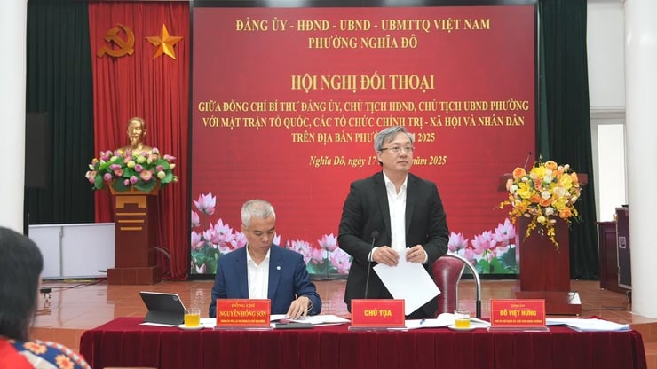 گفتگوی رهبران بخش نگییا دو با مردم برای حل مشکلات مبرم اجتماعی - عکس ۲. Lãnh đạo phường Nghĩa đô đối thoại cùng Nhân dân giải quyết các vấn đề dân sinh bức xúc- Ảnh 2.