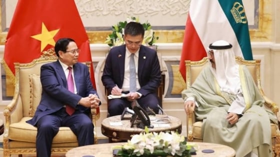 Thủ tướng đề xuất 9 nội dung hợp tác với Quốc vương Kuwait