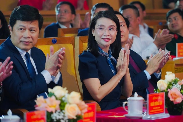 Воплощение духа «делать все, что приносит пользу людям» - Фото 3. Tỏa sáng tinh thần 'việc gì có lợi cho dân thì hết sức làm'- Ảnh 3.