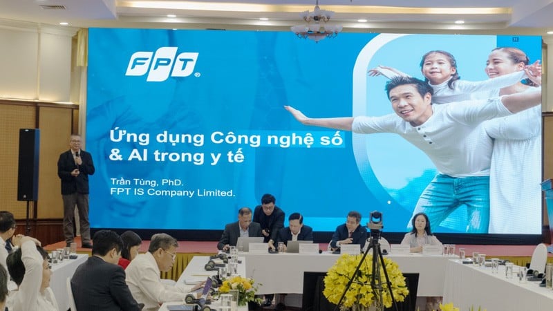 Zástupce společnosti FPT Corporation se na workshopu podělil o informace o aplikacích umělé inteligence ve zdravotnictví.