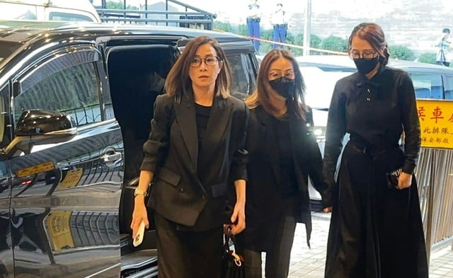 ไมเคิล มิว, ชาร์เมน เชห์ และ บอสโก หว่อง… ร่วมไว้อาลัย 'บอสตัวประกอบ' ฮิวจ์ ชอว์ - ภาพที่ 4 Miêu Kiều Vỹ, Xa Thi Mạn, Huỳnh Tông Trạch… viếng 'trùm vai phụ' Hứa Thiệu Hùng- Ảnh 4.