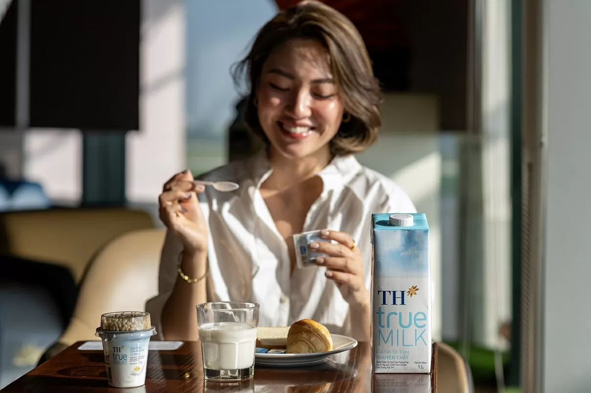 חוו את המוצרים הטבעיים והאיכותיים של TH בטיסות של וייטנאם איירליינס Trải nghiệm sản phẩm cao cấp, hoàn toàn từ thiên nhiên của TH trên các chuyến bay Vietnam Airlines