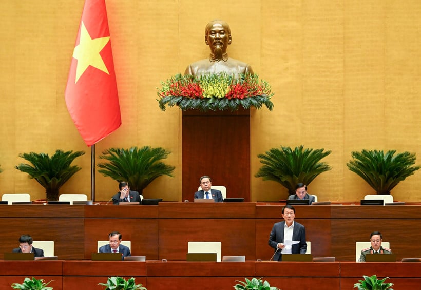 Nationalförsamlingens ordförande Tran Thanh Man ledde mötet. (Foto: DUY LINH)