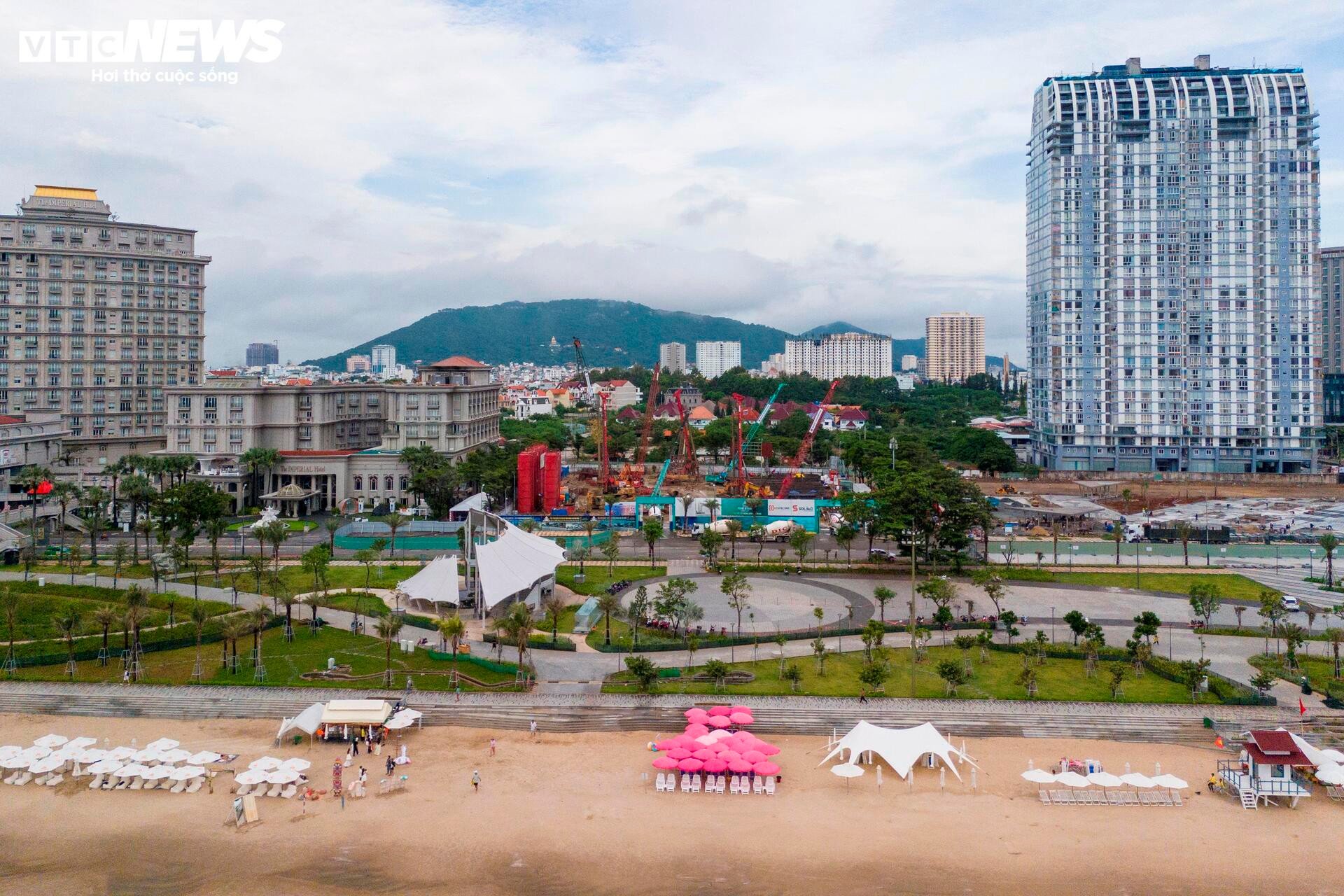 Panoramic view of the land to build two new iconic coastal towers in Ho Chi Minh City - 12