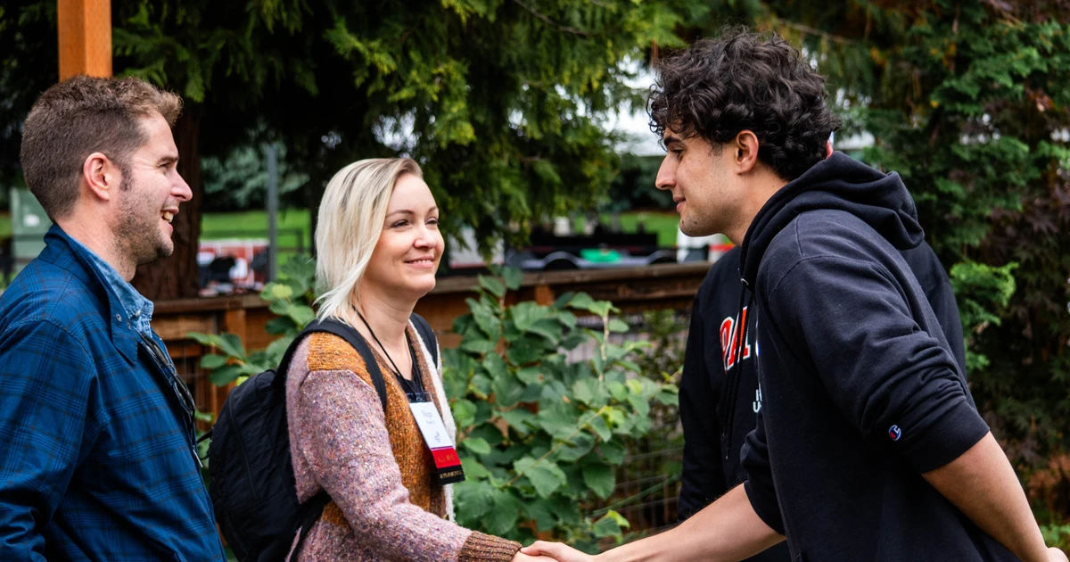 Cựu sinh viên: Nguồn lực chiến lược