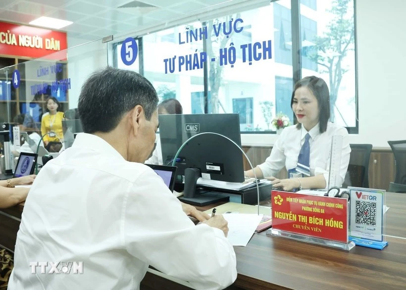 Hà Nội thí điểm thực hiện thủ tục hành chính không phụ thuộc địa giới