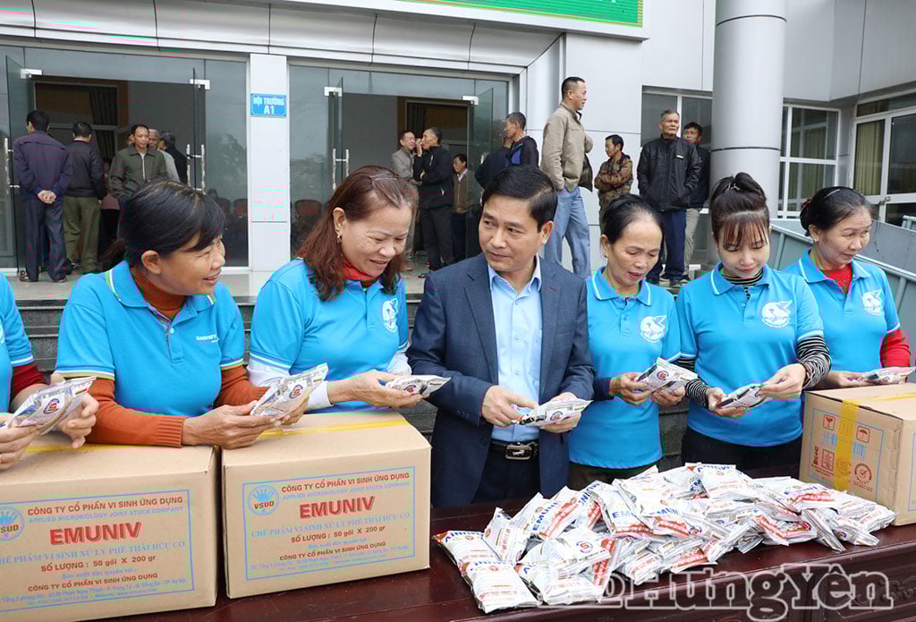 បរិច្ចាកថ្នាំ probiotics ដល់គំរូនៃចលនាមហាជនដ៏ប៉ិនប្រសប់ ទាក់ទងនឹងការការពារបរិស្ថាននៅឃុំ Hung Ha ។