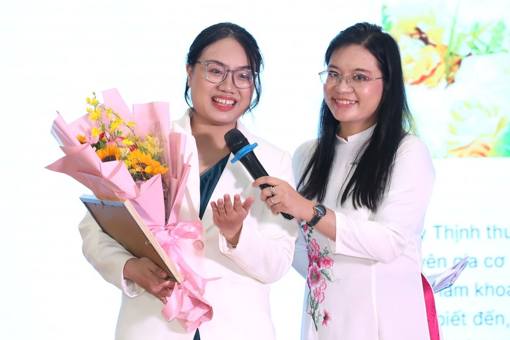 Lan tỏa tình người - Tôn vinh người “gieo chữ” và “gieo yêu thương” - Ảnh 12.