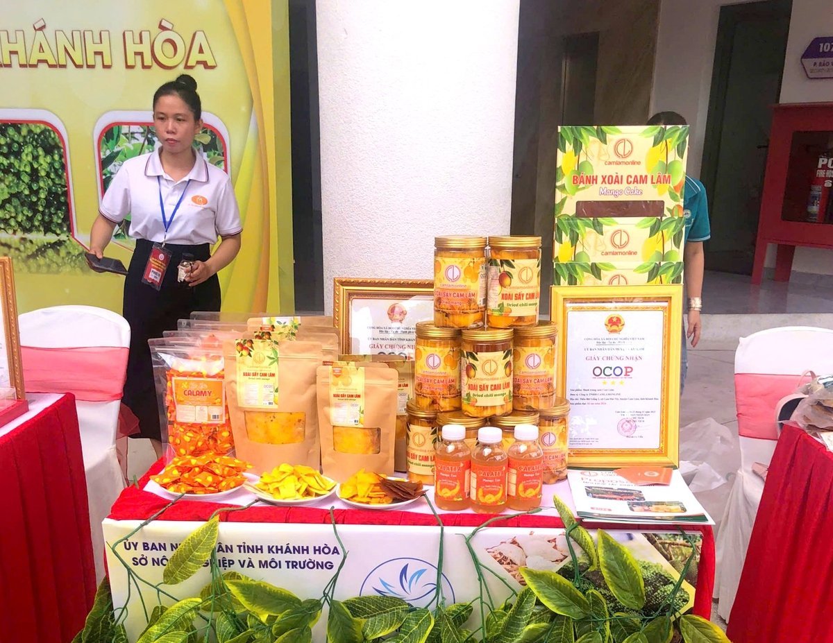 Sản phẩm OCOP xoài Cam Lâm. Ảnh: KS.