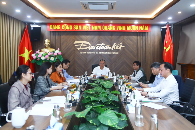 Tôn vinh 150 'người truyền lửa'  - Ảnh 1.