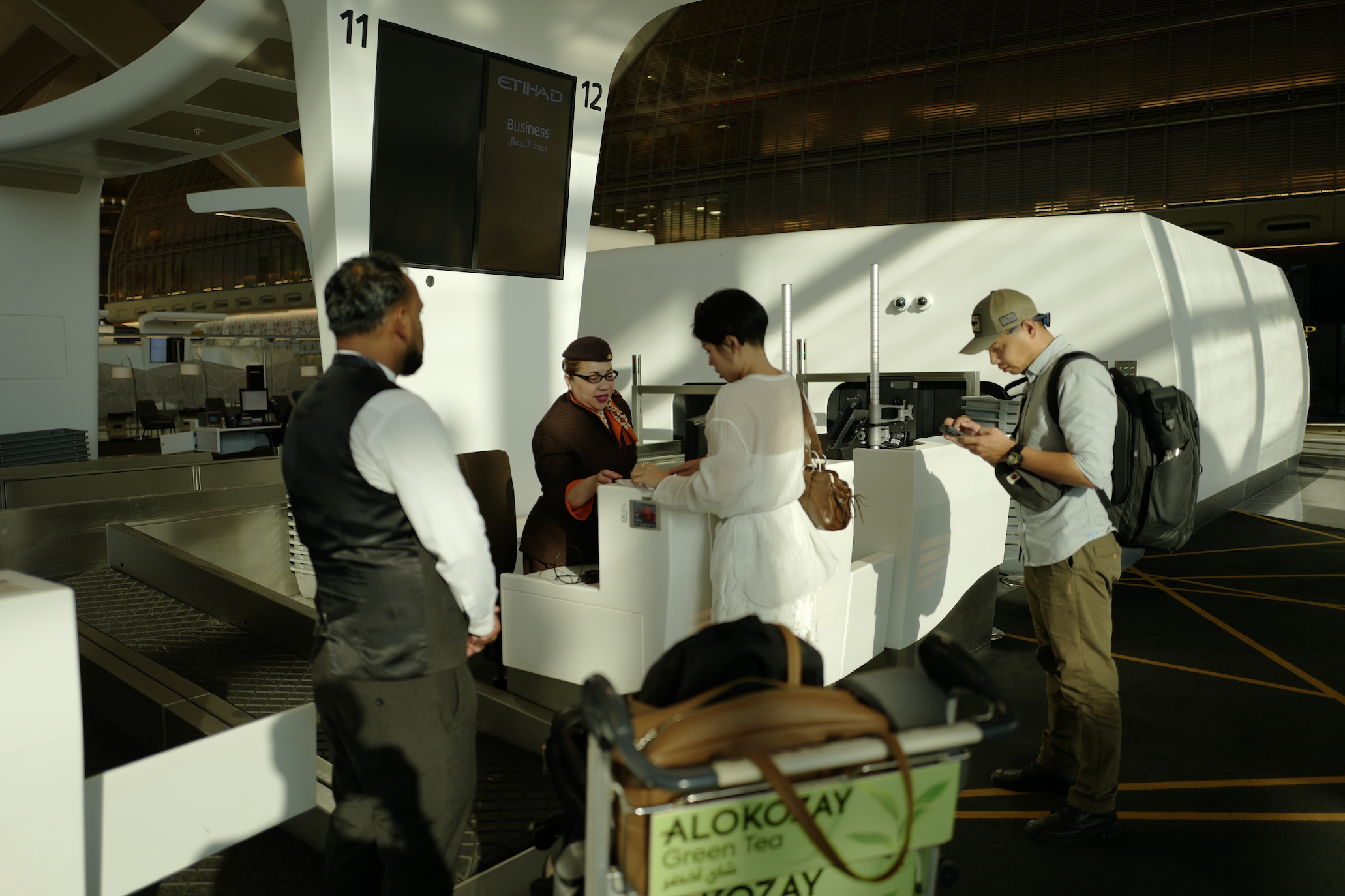 Sân bay quốc tế Zayed của UAE mở đường bay thẳng đến Hà Nội đẹp như mơ - Ảnh 2.