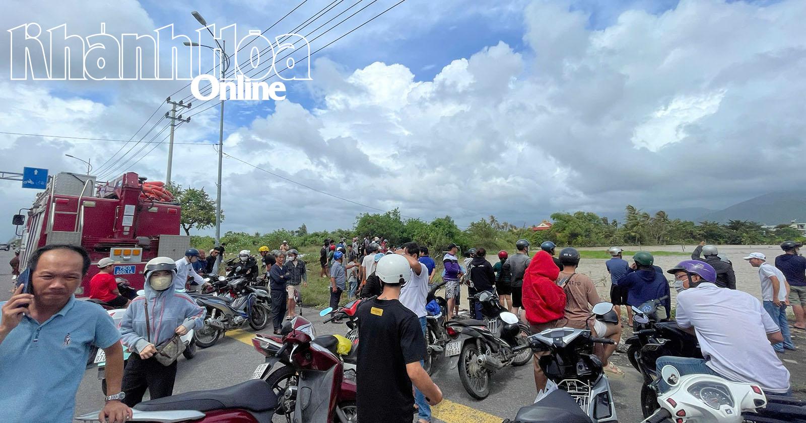 អាជ្ញាធរ​និង​ប្រជាពលរដ្ឋ​បាន​រៀបចំ​ការ​ស្រាវជ្រាវ​រក​ជន​រង​គ្រោះ។