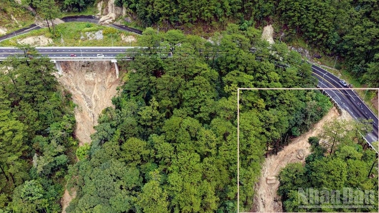 Θέση κατολίσθησης κοντά στη γέφυρα Ντατάνλα. ndo_br_1-8353.jpg