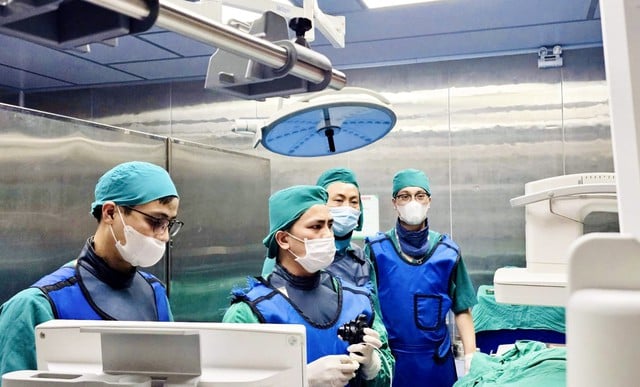 Bệnh viện Đa khoa tỉnh Thanh Hóa từng bước khẳng định vai trò cơ sở khám chữa bệnh chuyên sâu của tỉnh- Ảnh 1.