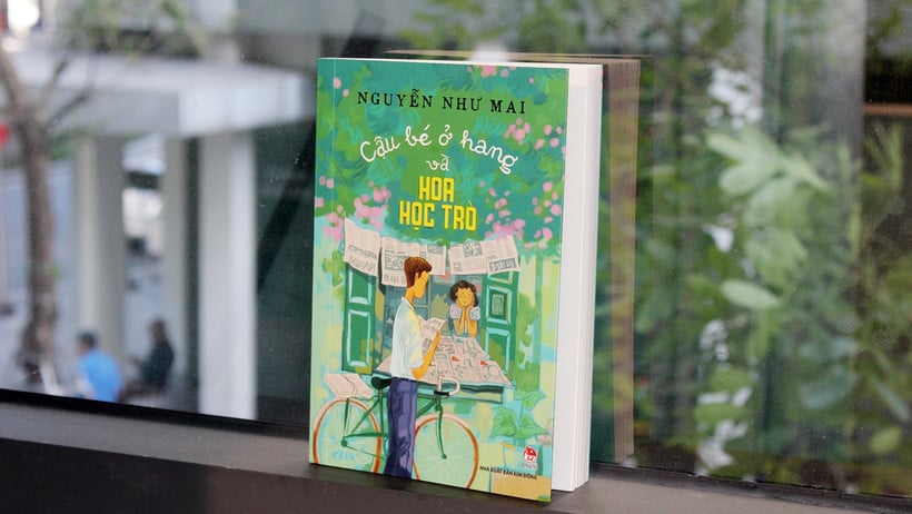 ジャーナリスト兼作家のグエン・ニュー・マイによる回想録『洞窟の少年とホア・ホック・トロ』。（写真：キム・ドン出版社）