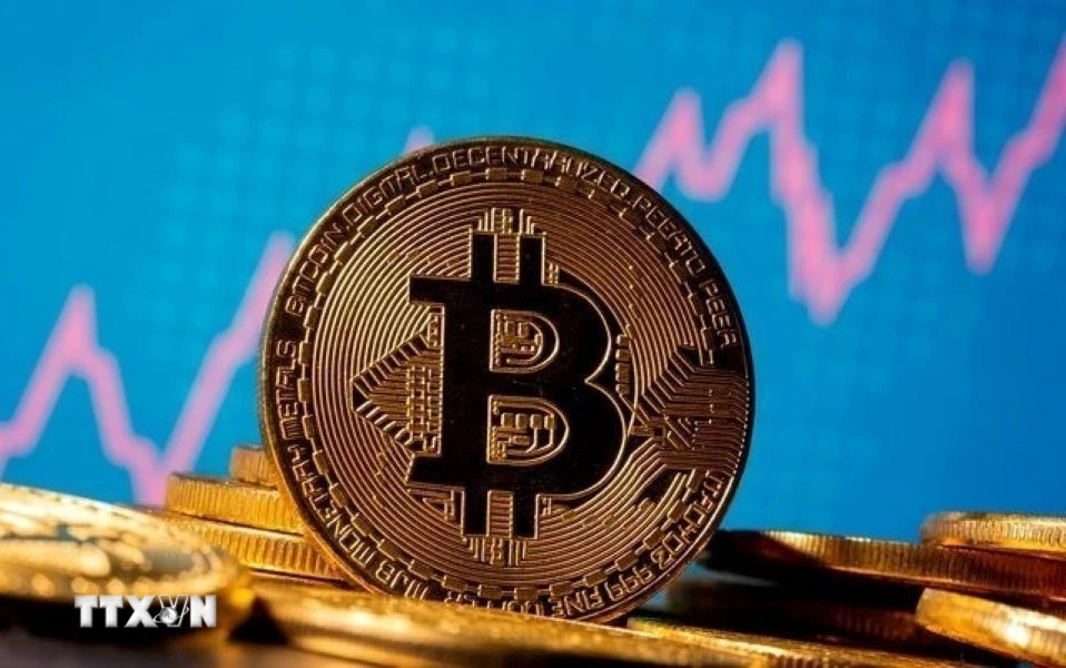 Bitcoin rơi khỏi mốc 90.000 USD lần đầu tiên trong bảy tháng