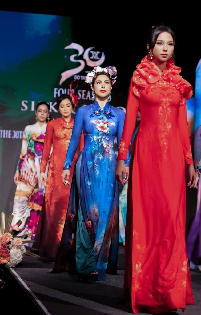 ការប្រមូល Ao Dai 