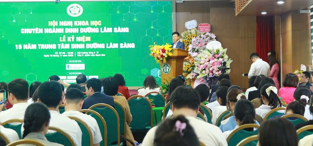 Dinh dưỡng trở thành biện pháp điều trị chủ động, 'vũ khí' giúp bệnh nhân nhanh hồi phục- Ảnh 1.