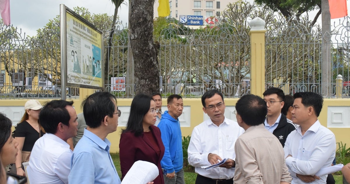 Kiểm tra thực tế công tác quản lý quy hoạch quảng cáo trên địa bàn thành phố