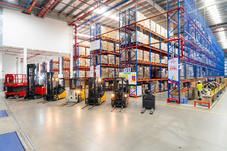Amway Vietnam សម្ពោធឃ្លាំង Central Warehouse តម្លៃរាប់លានដុល្លារនៅទីក្រុងហូជីមិញ - រូបថត ២. Amway Việt Nam khánh thành Kho Trung tâm triệu đô tại TPHCM- Ảnh 2.