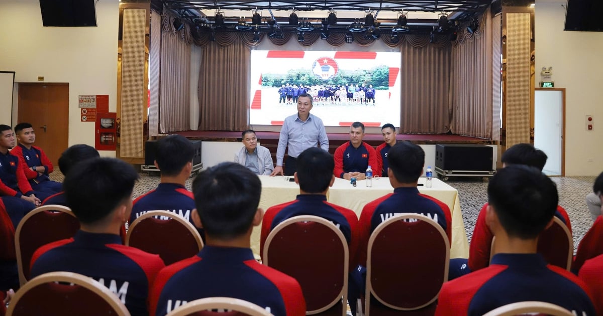 Chủ tịch VFF Trần Quốc Tuấn giao nhiệm vụ quan trọng cho U.17 Việt Nam, mong có vé châu Á