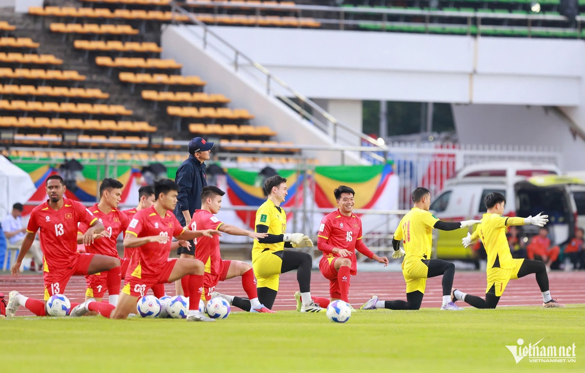 W-tuyen viet nam 1.jpg