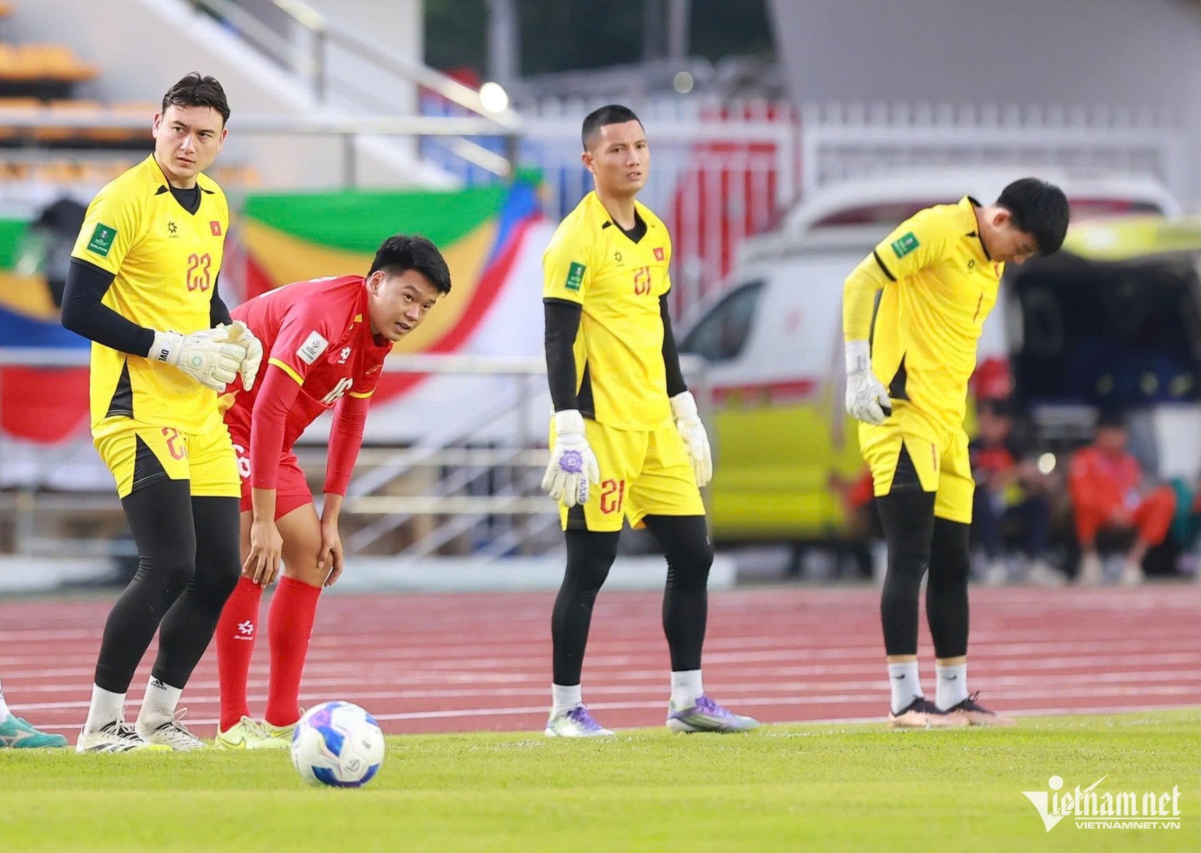 W-tuyen viet nam 5.jpg