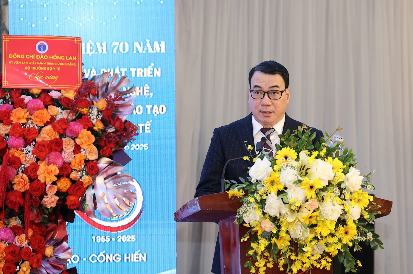 Bộ trưởng Đào Hồng Lan: Khẳng định vị thế của khoa học công nghệ và giáo dục y học Việt Nam trên thế giới- Ảnh 4.