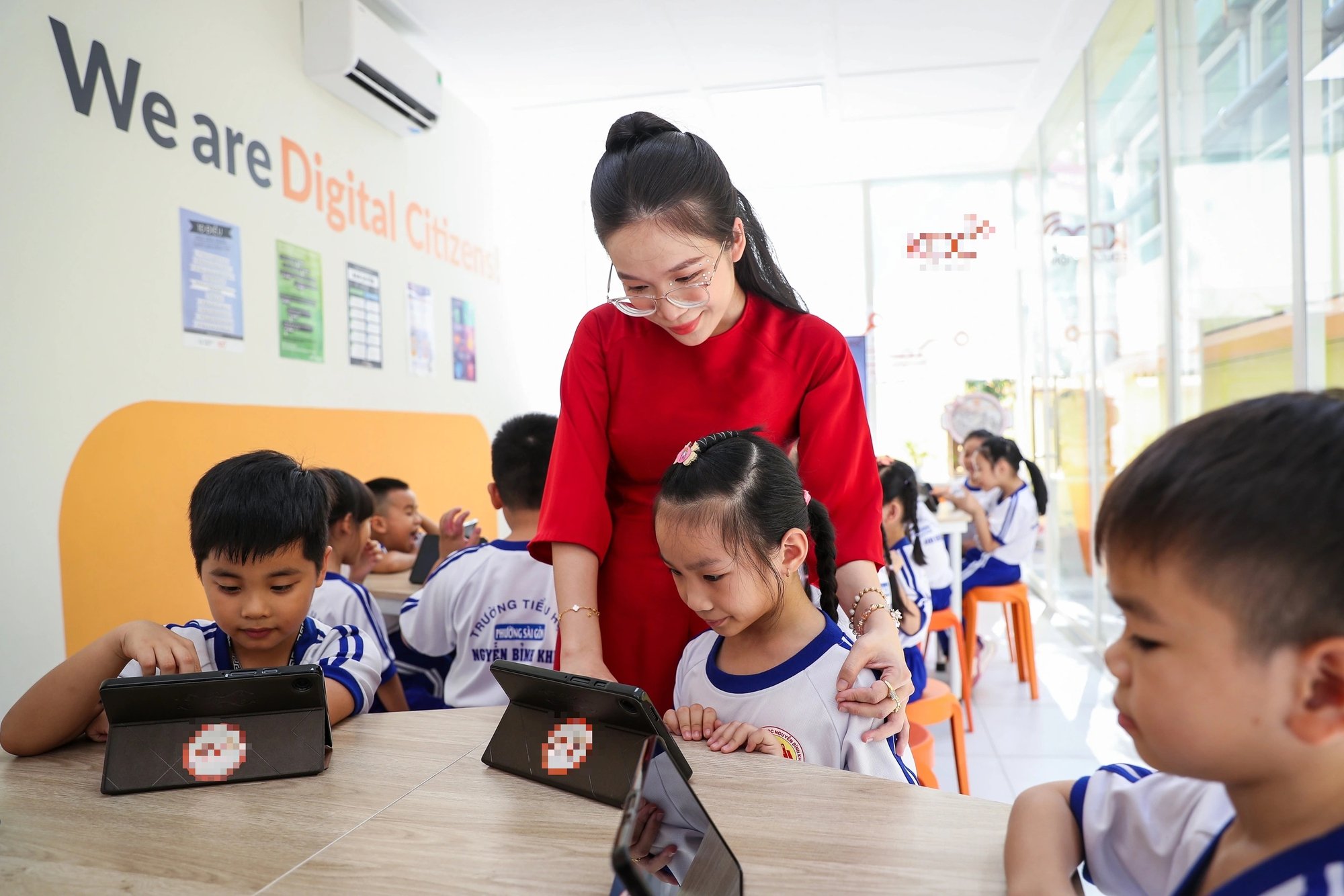 Nên hay không nên có hệ số lương đặc thù với nhà giáo? - Ảnh 2.