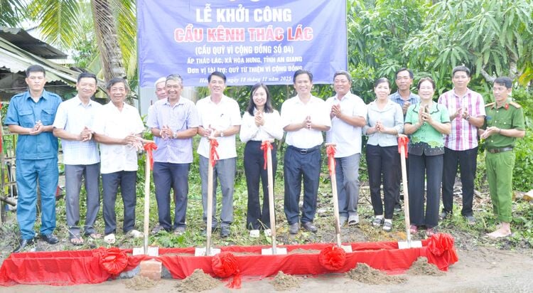 Khởi công xây 2 cầu ở xã Hòa Hưng trị giá 500 triệu đồng