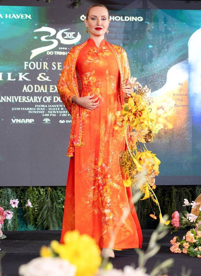 Khẳng định vẻ đẹp Việt trên sân khấu quốc tế qua chiếc áo dài- Ảnh 3.